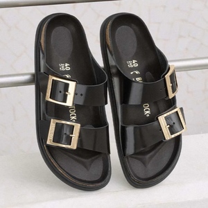כפכף BIRKINSTOCK ARIZONA DROPLET BUCKLE שחור מידות 35-41 לנשים בגוון שחור לכה