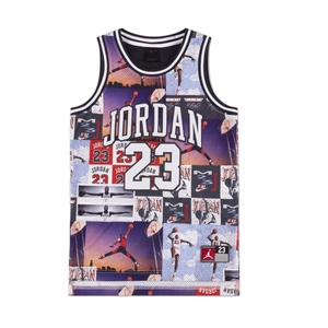 גופיה JORDAN מידות 4-7 לילדים בדוגמת פוסטרים