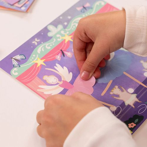 יצירה עם מדבקות ריחניות - בלט