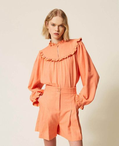 Linen blend shorts with pleats