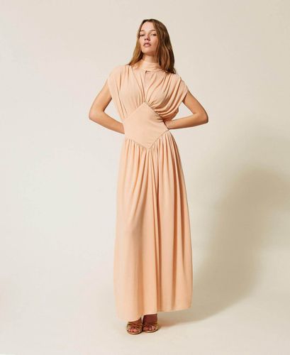 Full length dress with gathering
