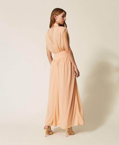 Full length dress with gathering