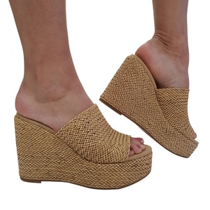 כפכף STEVE MADDEN מידות 36-41 לנשים בגוון קש