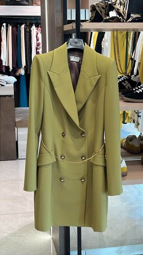 Dress in lightweight crêpe fabric with jewel chain