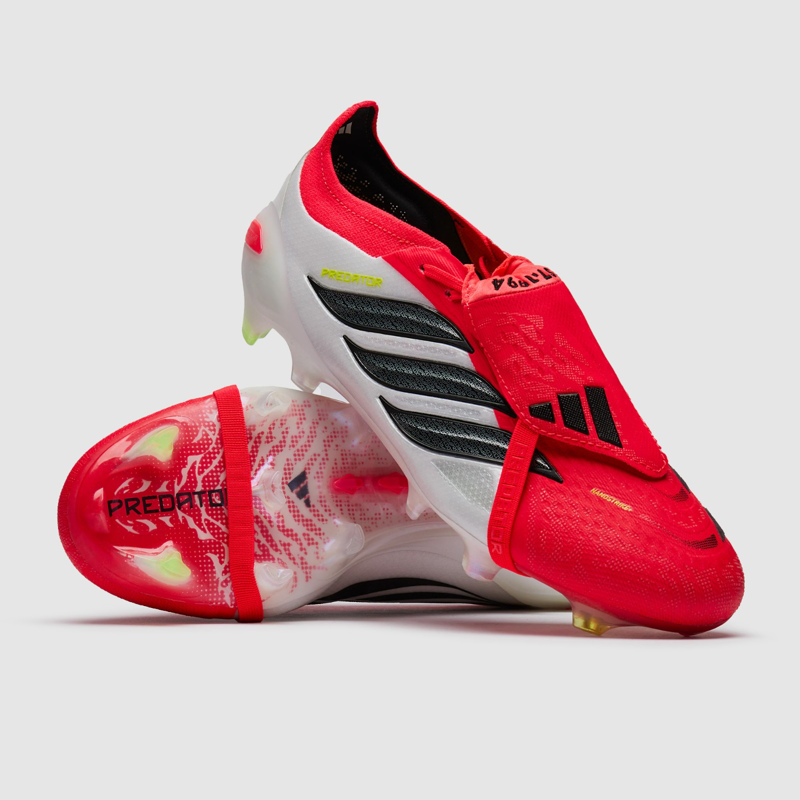 נעלי כדורגל מקצועיות  adidas Predator Elite FT