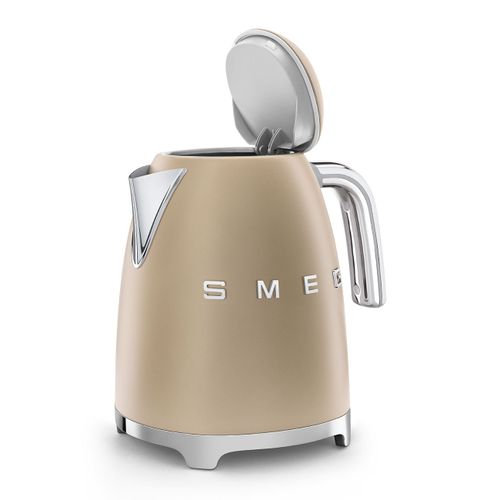 ‏קומקום חשמלי Smeg KLF03 ‏1.7 ‏ליטר שמפניה