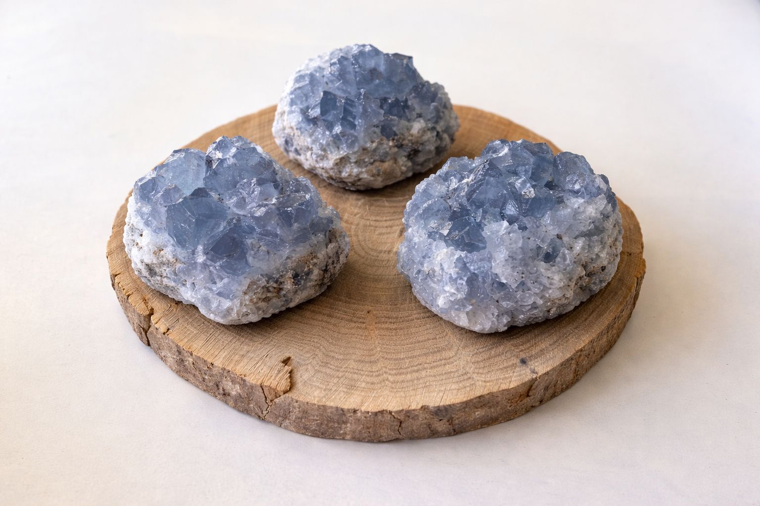 מושבת סלסטייט CELESTITE CLUSTER