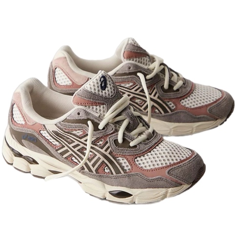נעל ASICS מידות 36-42 לנשים בגוון אפור-כסוף