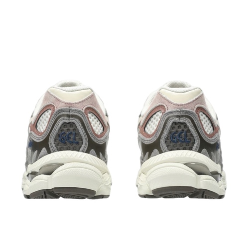 נעל ASICS מידות 36-42 לנשים בגוון אפור-כסוף