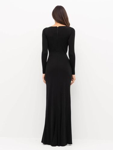 Red Carpet dress with jewel details
