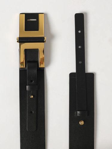 Leather belt with logo detail