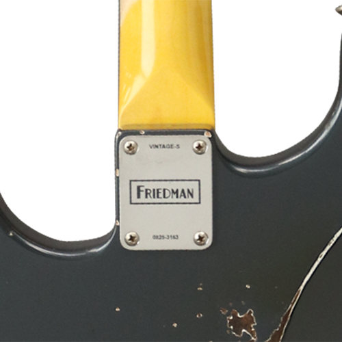 גיטרה חשמלית שחורה + ארגז FRIEDMAN VINTAGE S-AMRTN-TTT-MN742-V1P