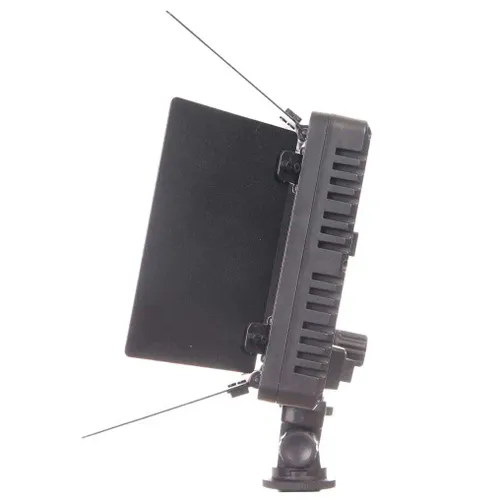קיט פנס תאורה לצילום Pro Led 600 עם 2 סוללות נטענות ומטען