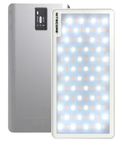 פנס לד מקצועי ו- Power Bank דגם Nitecore SCL10