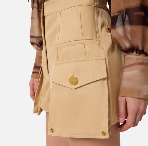 Cotton gabardine shorts with cargo pockets