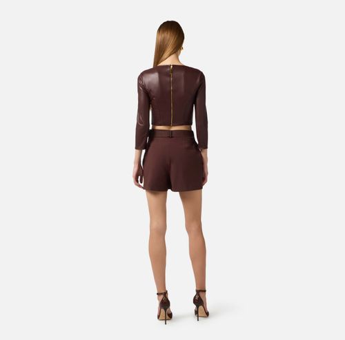 Shorts in technical bi-elastic fabric with belt