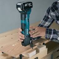 מולטיטול 18V נטען כולל סוללה 4.0 אמפר ומטען MAKITA DTM51 מקיטה