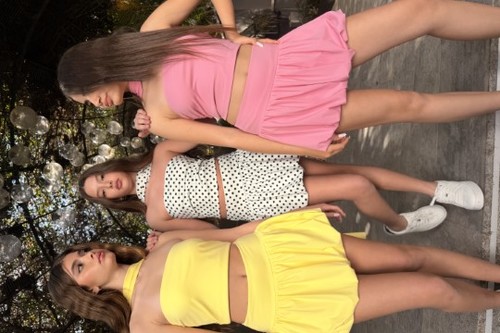 סטרפלס עם צעיף מלני