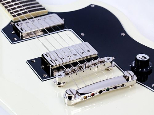 זוית נוספת Guild T-BIRD ST VINTAGE WHITE