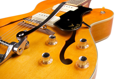 זוית נוספת Guild X-175B Manhattan Blonde