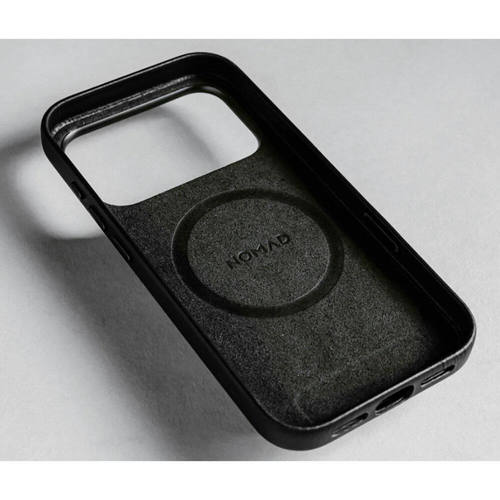 כיסוי NOMAD Traditional Leather עבור Iphone 17 Pro Max שחור