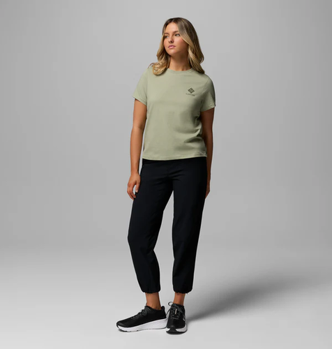 חולצת טי קצרה לנשים - Rolling Bend Graphic Short Sleeve Shirt