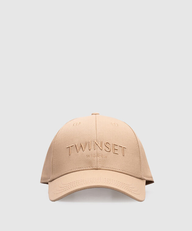 Baseball cap with logo embroidery