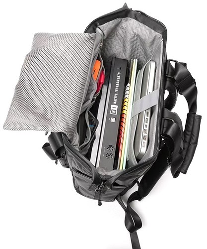 זווית נוספת magma solid blaze totepack 85