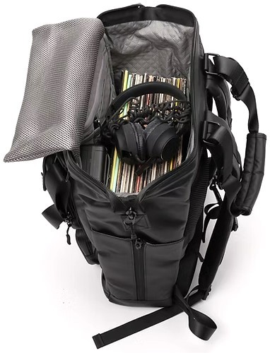 זווית נוספת magma solid blaze totepack 85