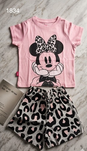 חליפת בנות קיצית Disney מקורית - טי-שירט ורודה ומכנס מנומר