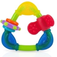 נשכן צעצוע משולש עם פינות רכות Nuby