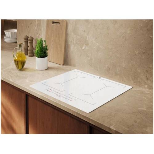 כיריים אינדוקציה Electrolux EIV64440CW MULTIZONE לבן 