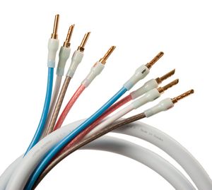 כבלים משובחים לרמקולים Bi-Amp כולל תקעי בננה ומזלג מתחלפים מבית SUPRA תוצרת שבדיה QUADRAX 4X2.0 BI-AMP COMBICON