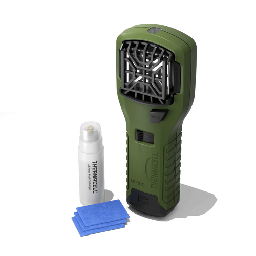 מכשיר דחיית יתושים נייד THERMACELL MR300 בצבע ירוק עם מיכל גז ו-3 טבליות דחייה, מספק הגנה יעילה בשטח 20 מ