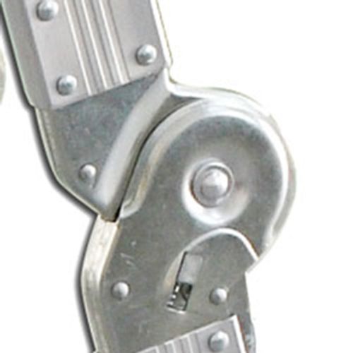 סולם אלומיניום מפרקי 4X3 שלבים KAPRO דגם 403-A02 רב שימושי עם פריסה מירבית 3.4 מטר וכושר נשיאה 150 ק