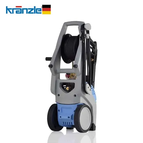 מכונת שטיפה בלחץ גבוה KRANZLE 1152 TST עם לחץ 130 בר וספיקה 10 ליטר בדקה, כוללת גלגלת צינור 15 מטר ודיזות מקצועיות לניקוי יעיל