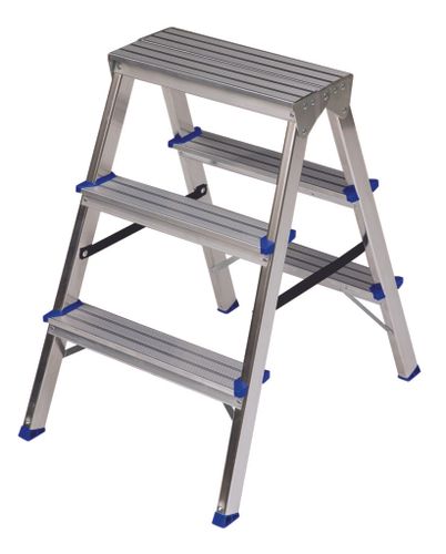 סולם דרגש אלומיניום דו צדדי ELKOP DHR 403 - מבט על רקע לבן המציג את המבנה הדו צדדי עם 3 שלבים, פרופיל אלומיניום איכותי ורגליים מוגנות לעבודה בטוחה בגבהים