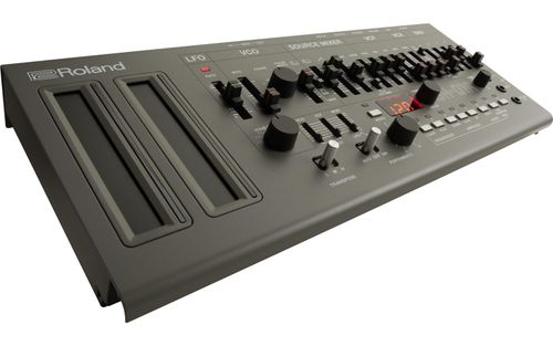 Roland SH-01A Synthesizer | סינתיסייזרים