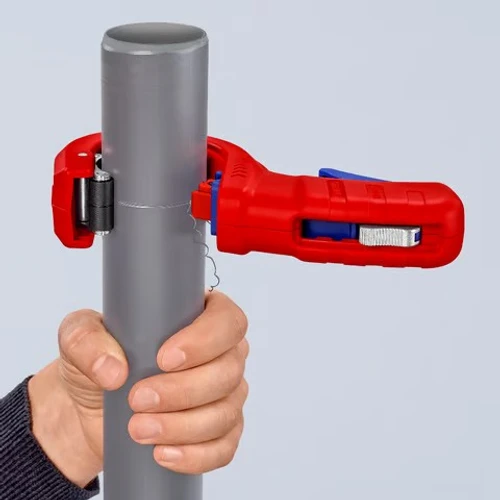 חותך צינורות פלסטיק וPVC מקצועי 902302 Knipex קניפקס