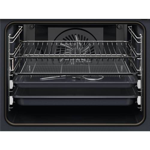 תנור בנוי פירוליטי 71 ליטר Electrolux EOP7732H AirFry CookSmart Touch זכוכית שחורה | גרמניה