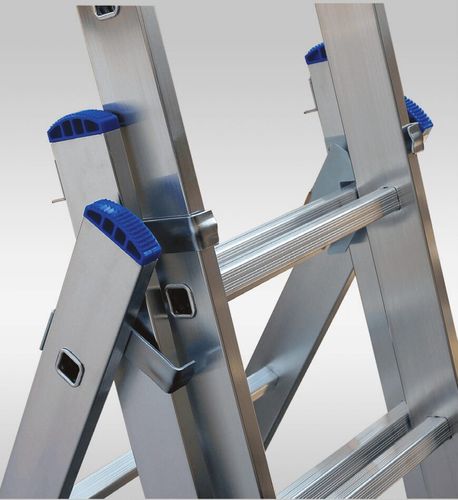 סולם אלומיניום מקצועי ELKOP VHR P 3x15 תלת מקטעי - סולם רב תכליתי עם 15 שלבים לעבודות גובה מקצועיות וביתיות