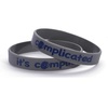צמיד אפור בעיצוב its complicated