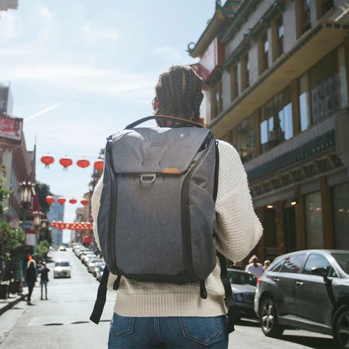 תיק גב לציוד צילום Peak design Everyday Backpack 20L v3