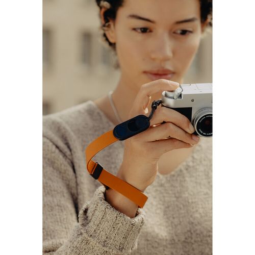 רצועת יד למצלמה מעור Peak design Cuff Leather Camera Strap