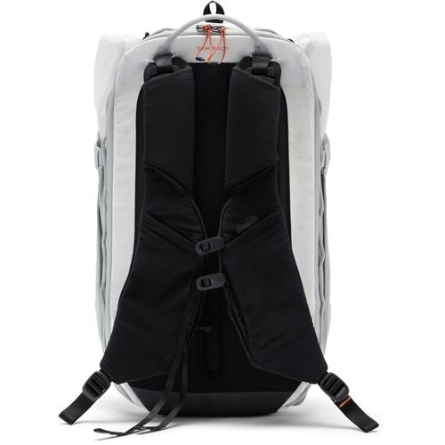 תיק טיולים Peak design Outdoor Backpack 25L