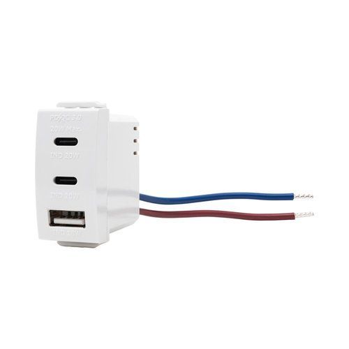  מטען מהיר 3 יציאות USB 2C+A PD 20W לבן 1M ניסקו סוויץ' 