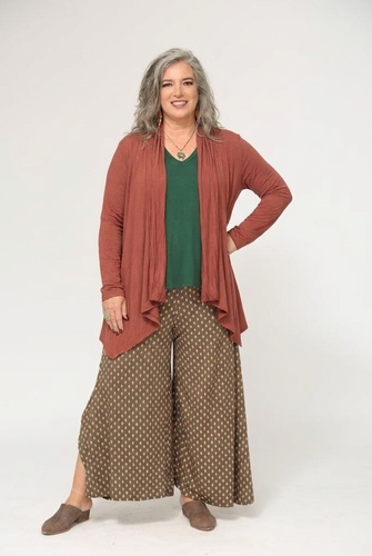 עליונית גלה Plus size