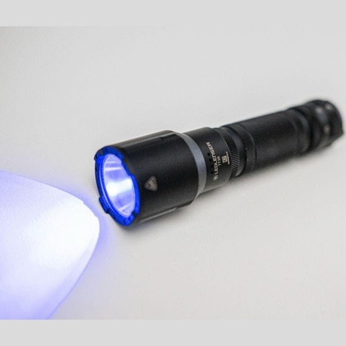 פנס יד טקטי TT3R 1900 Lumens מבית LEDLENSER