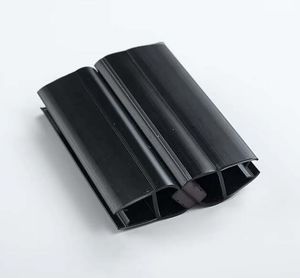 סף למקלחון PVC מגנטי 2.2 מ