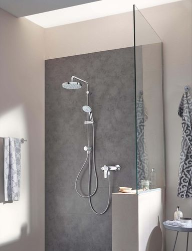 ערכת פינוק למקלחת TEMPESTA200 כרום ניקל GROHE